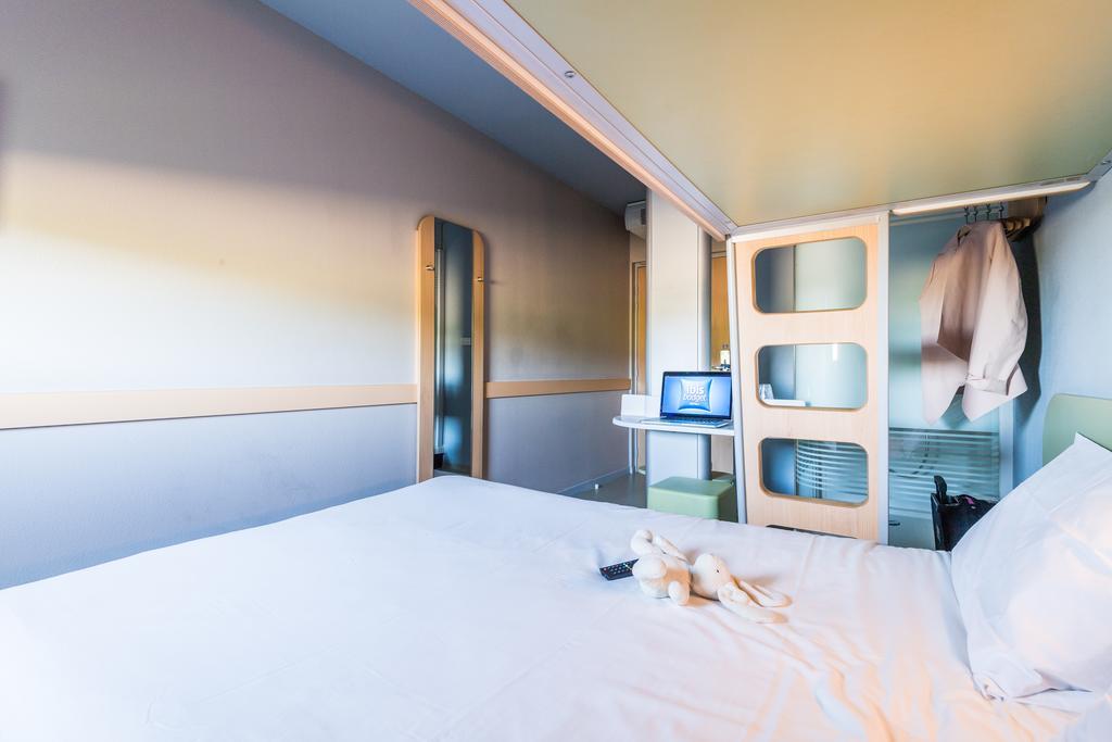 Ibis Budget Amberieu En Bugey/Chateau Gaillard A42 Екстериор снимка